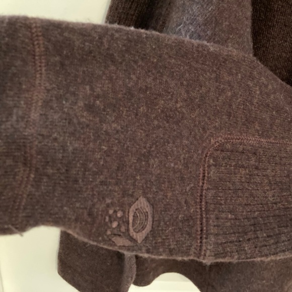 Mountain Hardwear Quarter Zip Sweater, Size L - Picture 4 of 4